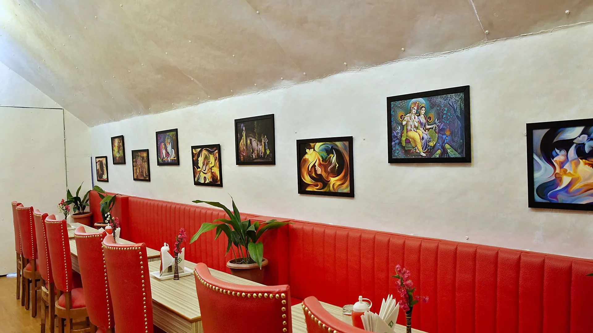 Oyo 2400 Hotel Chaman Palace Shimla